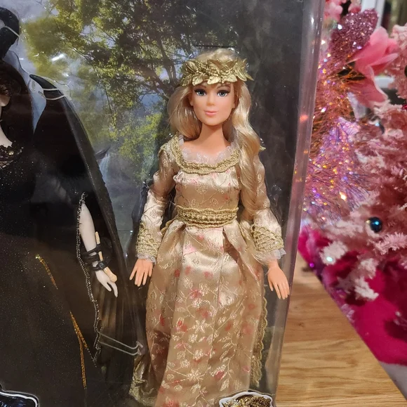 NEW! 2014 ROYAL CORONATION MALEFICENT & AURORA JAKKS PACIFIC DOLLS!